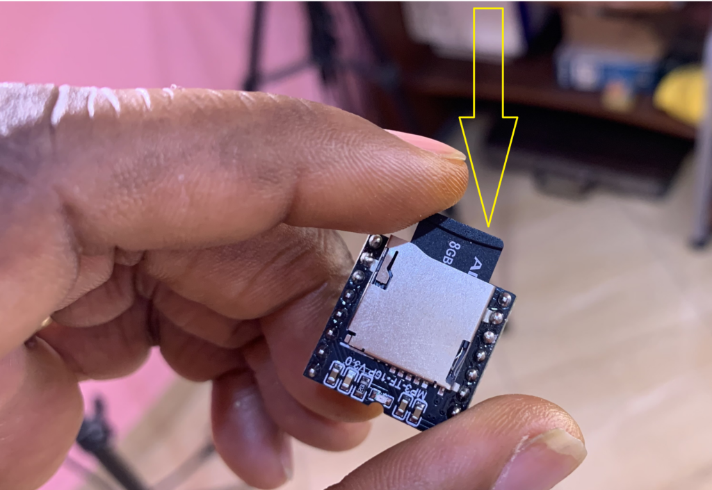 dfplayer-mini-insert-sd-card